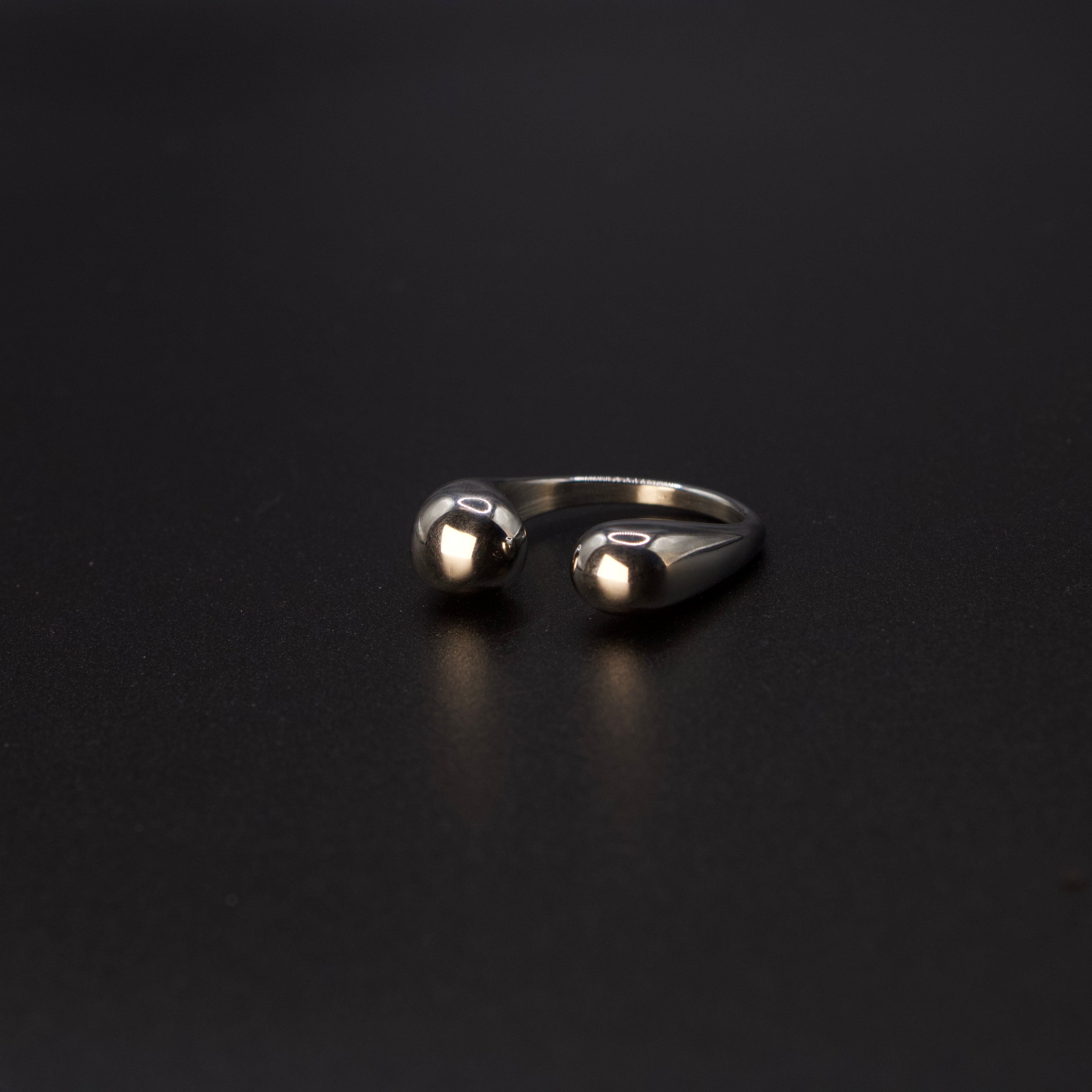 Lumière Orbit Ring