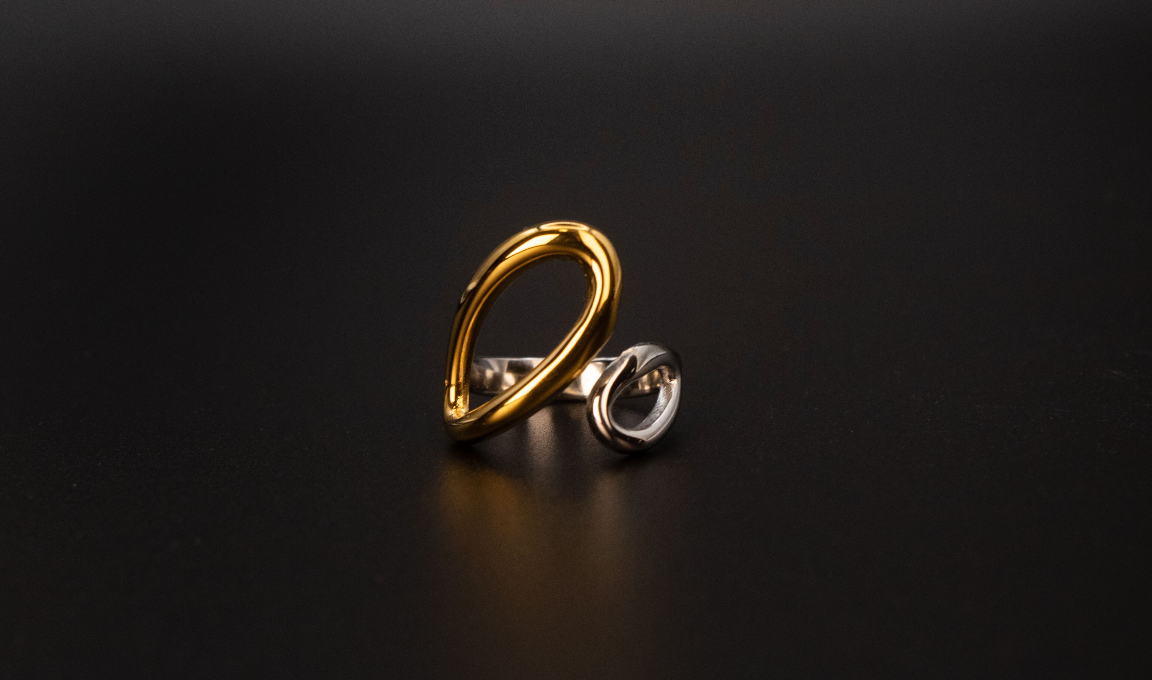 Orbit parallel ring