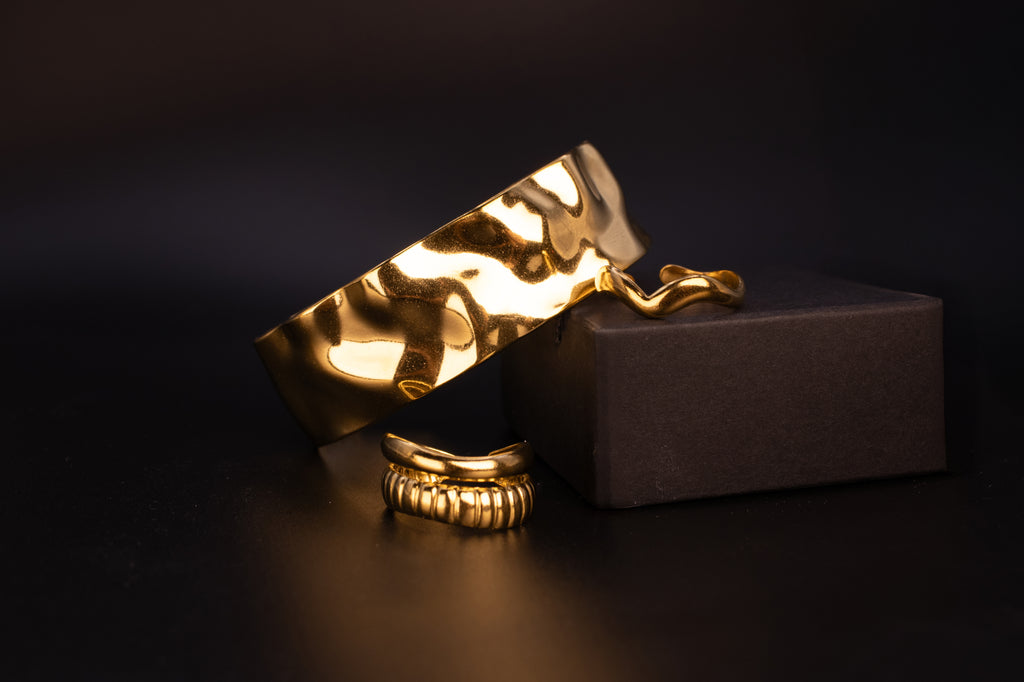 Molten Aurora Curves